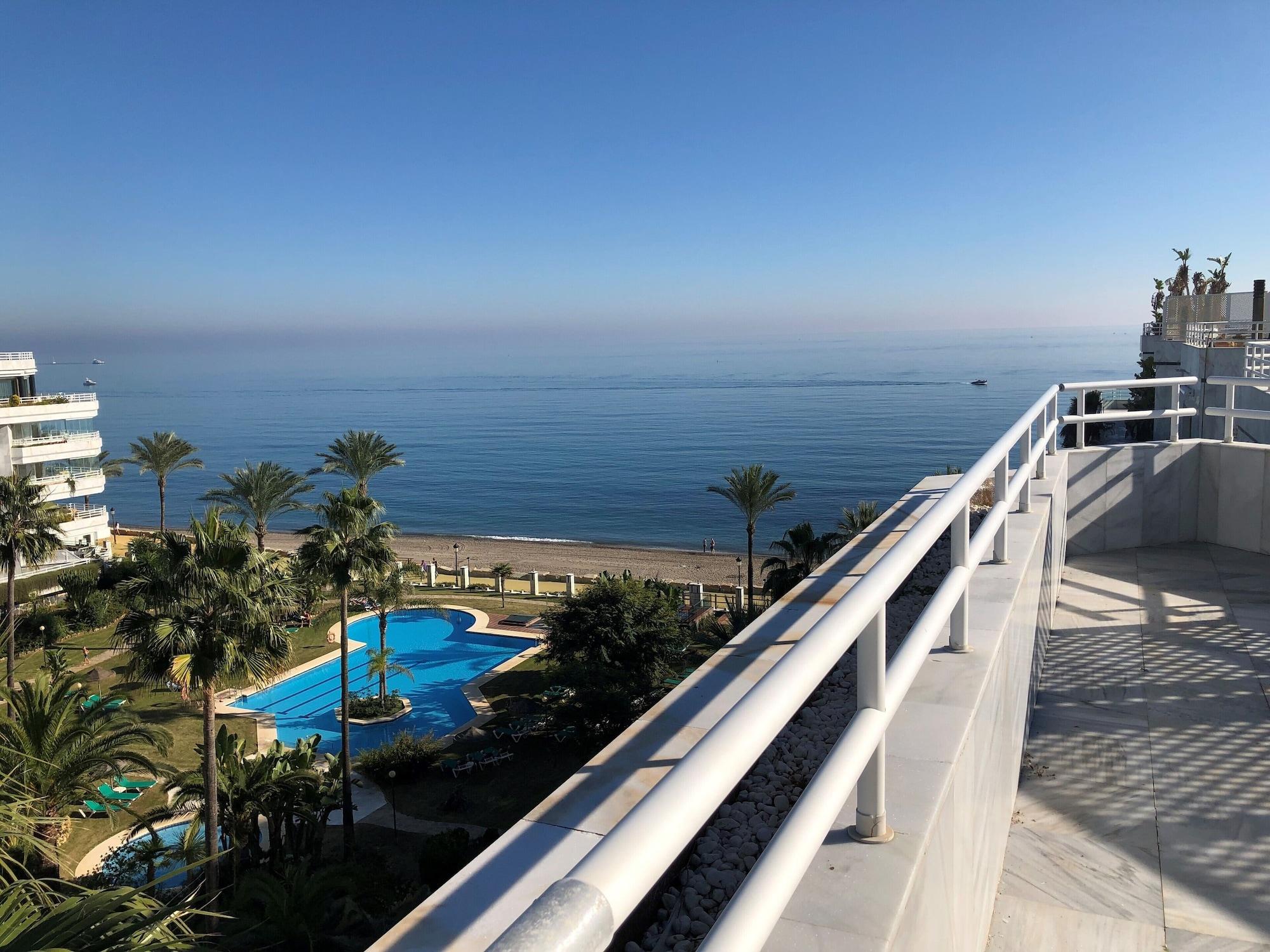 Coral Hotel 4*