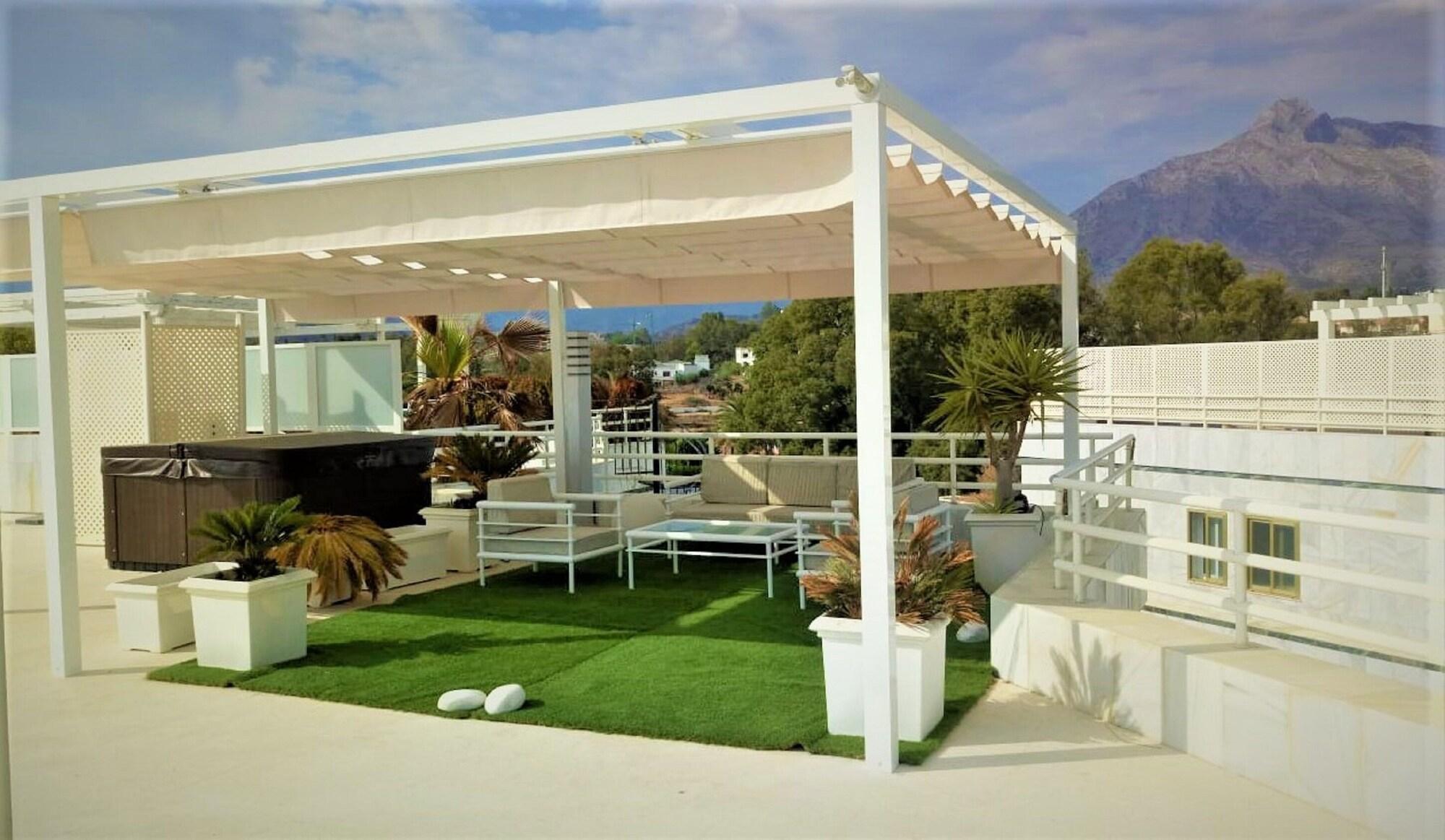 Coral Hotel